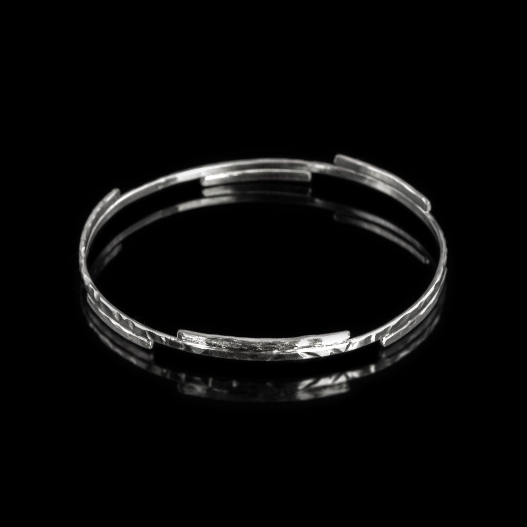 Epoch bracelet in sterling silver by Rouaida.