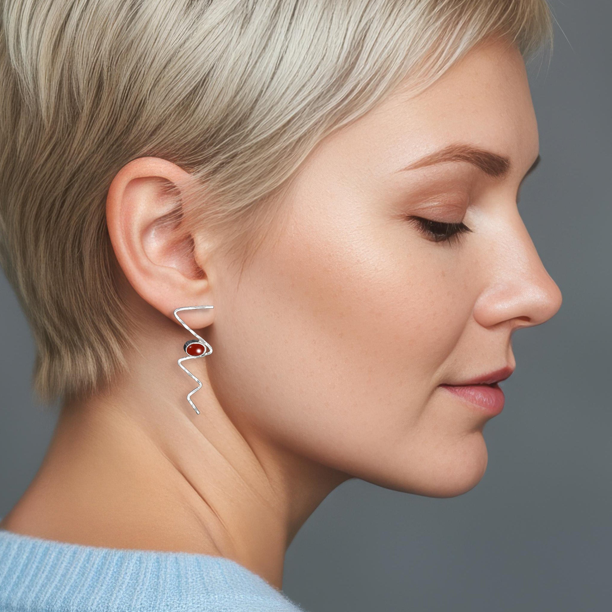 Adonis earrings by Rouaida.