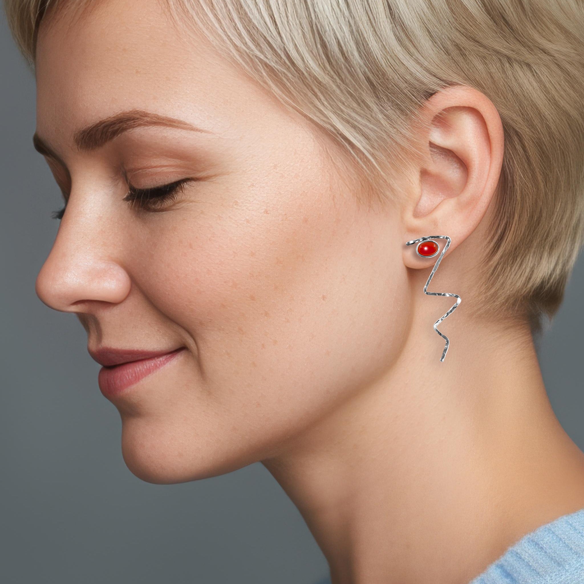 Adonis earrings by Rouaida.