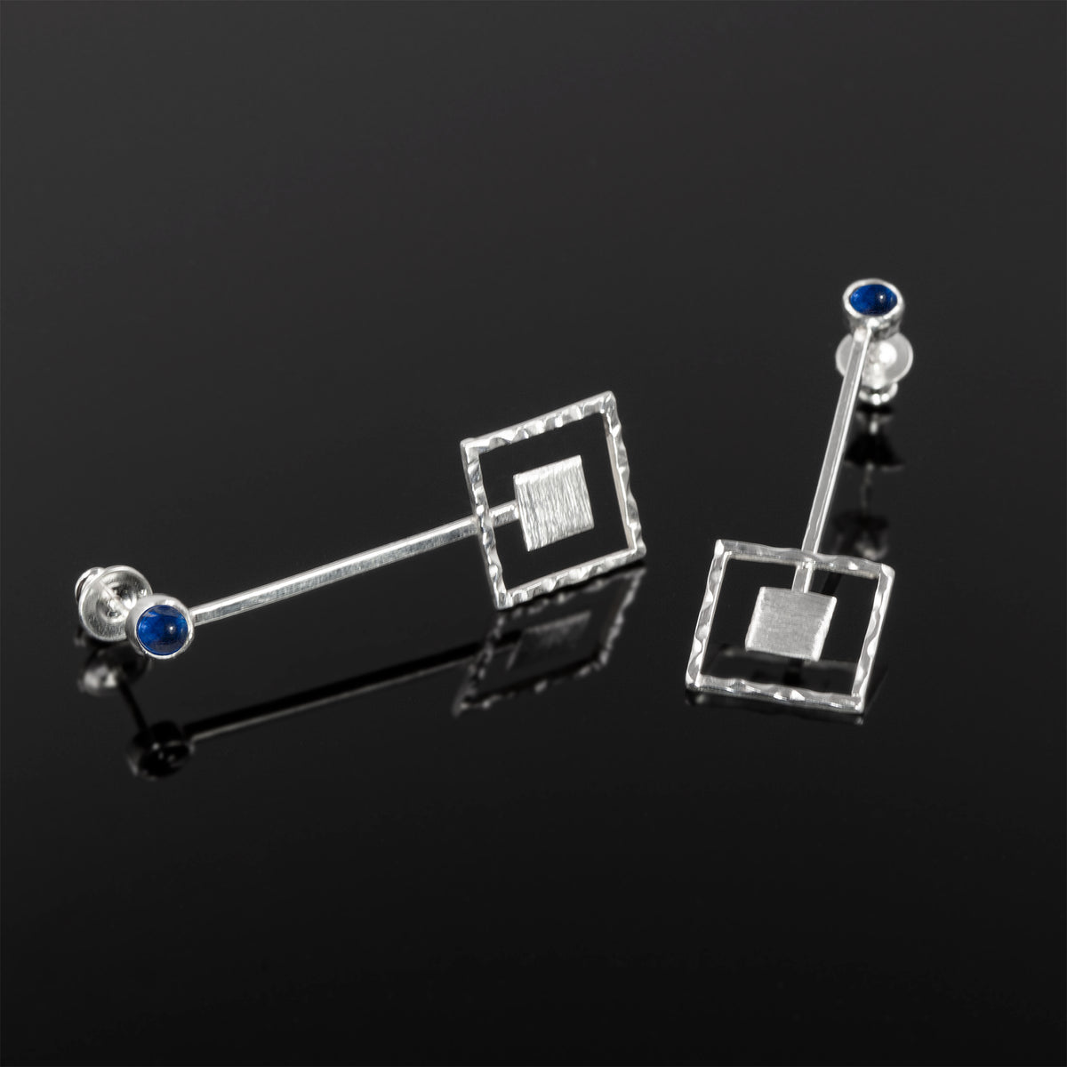 Centricity earrings by Rouaida.