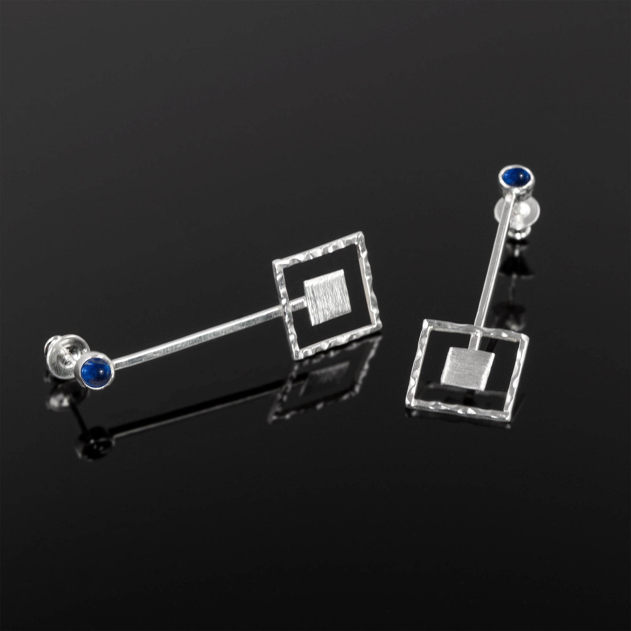 Centricity earrings by Rouaida.