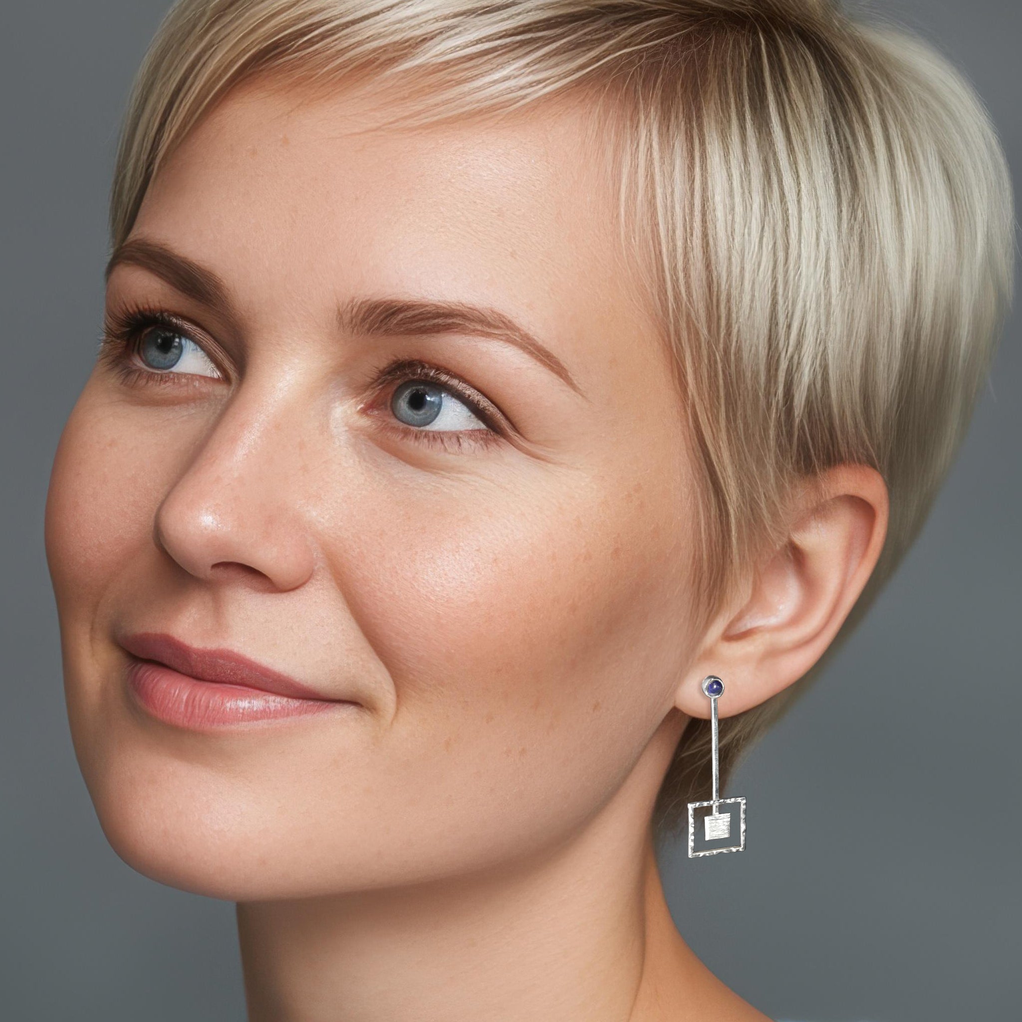 Centricity earrings by Rouaida.