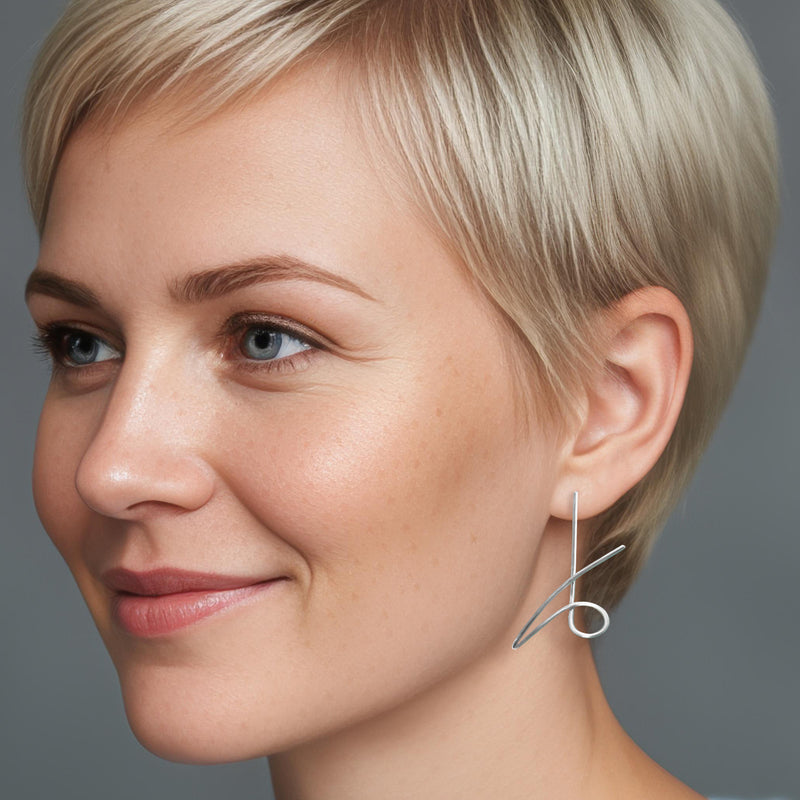 Scribbles earrings by Rouaida.