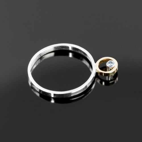 Juno ring in sterling silver and 18ct gold with diamonds by Rouaida.